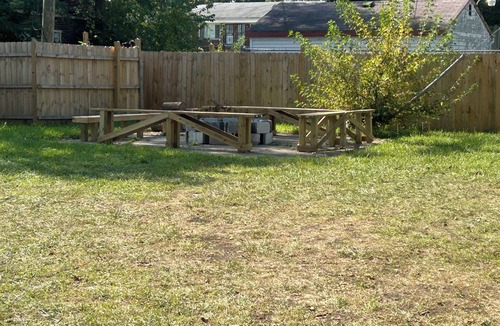 Detroit House | 420 friendly on detroit’s east side Charming 3-bedroom house with WiFi and AC