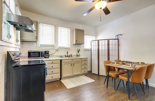 Griffin House | 4BR Griffin Home | Walk Downtown | Large Driveway