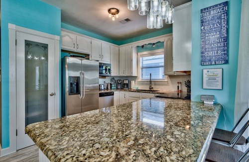 Clipper Cove House | 5 bdrm, 4 bath - Private Pool, Outdoor Lounge and Dining Area - 4 King Beds!