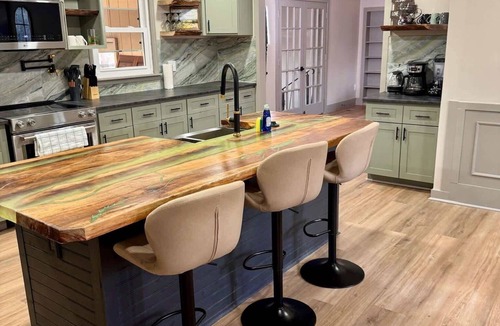 Decatur House | 5BR Corporate Housing | large yard | RV Parking