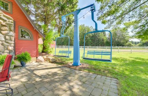 Harbor Springs House | 9 Mi to Boyne Resort! Farmhouse Near Town & Lake