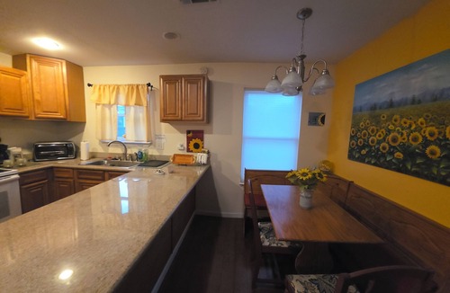Brent Apartment | A cozy and private large 1 bedroom Cottage attached to main house