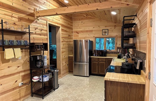 Alden Cottage | A New listing 2024! Blue Dream Cottage on Torch Lake