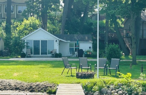 Sand Creek Cottage | Adorable Lakeside Cottage with Lake Views, Kayaks and a Canoe