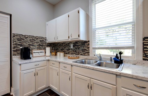 Tallahassee House | Aesthetic 3BD Home, Downtown, FSU, Games & Yard