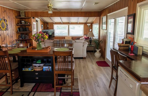 Muscle Shoals House | Ahhh, Relax in this Furnished, Clean and Quiet Lake House. Great 5 star reviews.