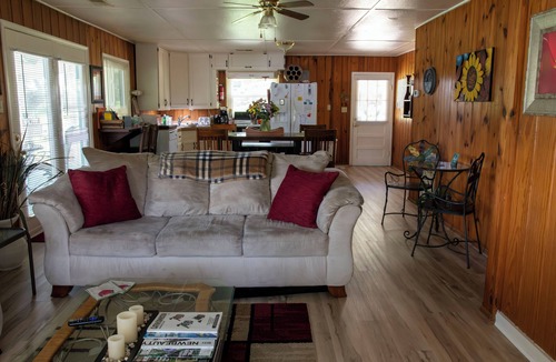 Muscle Shoals House | Ahhh, Relax in this Furnished, Clean and Quiet Lake House. Great 5 star reviews.