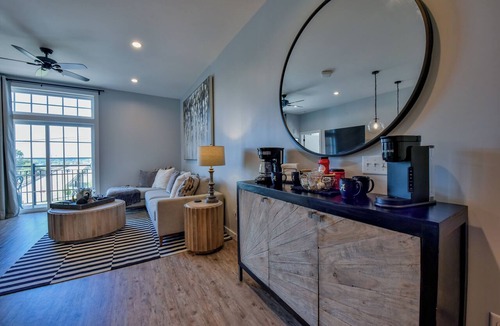 Tuscaloosa Condo | Airavata Corner! Steps away from Amphitheater and downtown!