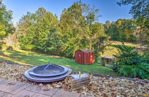 Albany House | Albany Home < 1 Mi to Dale Hollow Lake!