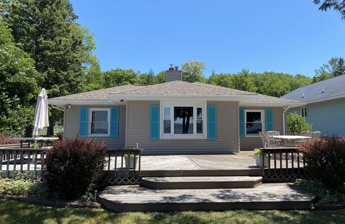 Spruce House | All-Season Waterfront Home on SE Hubbard Lake!