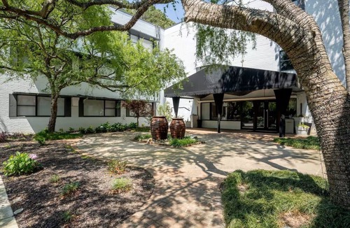 Lenox Apartment | Apartment 203