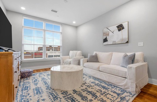 Auburn Apartment | Apartment over Target in Downtown Auburn - 210