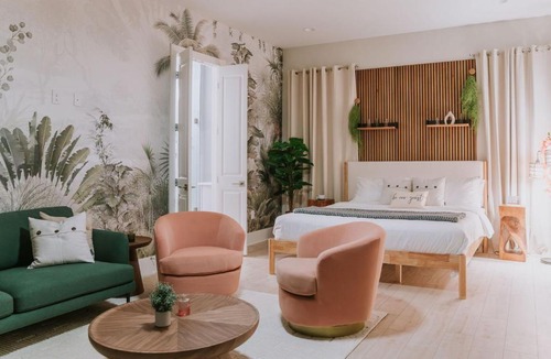 Biloxi House | Art Rest Reconnection Stunning Restful Haven