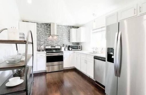Candler-McAfee House | Atlanta Chic Prime Location
