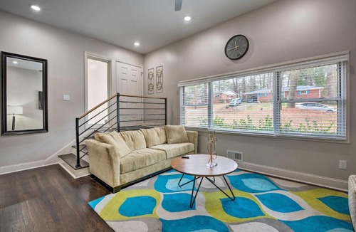 Church Street House | Atlanta Retreat w/Deck in Greenbriar Area!