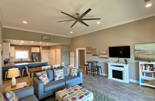 Morgantown House | August Discounted! Morgantown w/Pools and Tennis!
