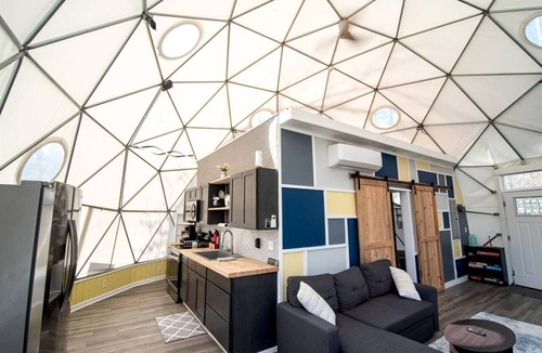 Coalmont Cabin | Award-Winning Glamping Dome with Panoramic Pond Views near The Caverns, Coalmont TN