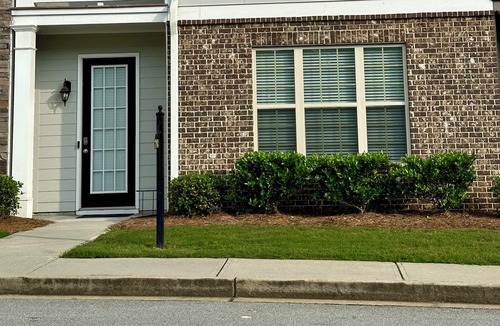 Fairburn House | Awesome 2-Bedroom Full House near ATL Airport easy highway access to ATL Stadium