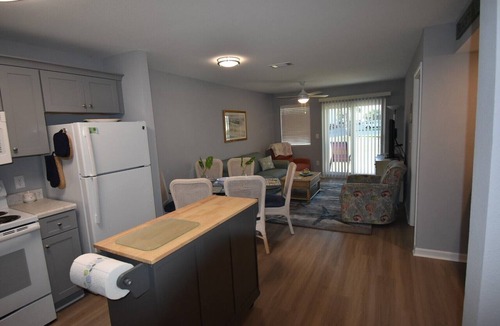 Fort Morgan Condo | Bama Beach Bungalow Fort Morgan Sleeps 6 -2 bedroom