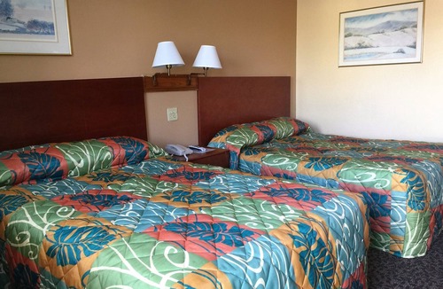 Huntsville Hotel | Bama Inn