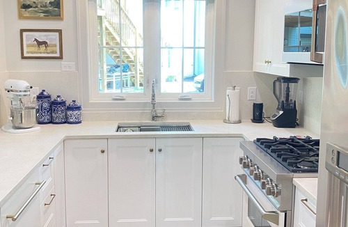 Franklin House | Battlefield Bungalow- Walk to Pickleball & Downtown!