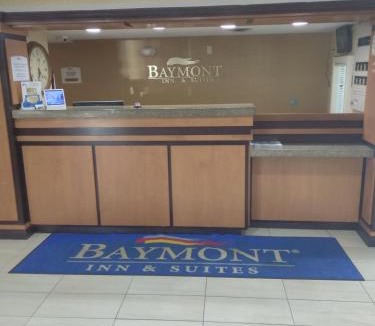 Madison Heights Hotel | Baymont by Wyndham Madison Heights Detroit Area