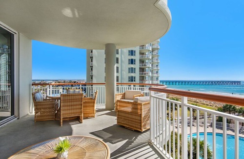 Navarre Beach Condo | Beach Colony West 4C - Gulf Front 3BR w/Beach Chair Service & Onsite Staff!