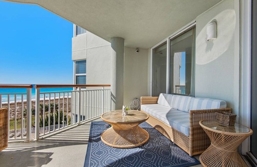 Navarre Beach Condo | Beach Colony West 4C - Gulf Front 3BR w/Beach Chair Service & Onsite Staff!