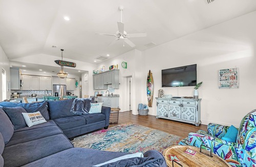 Morgantown House | Beach in Sight Stress out of Mind/2 Pools/Com Ice Machine 5 stars 8 years