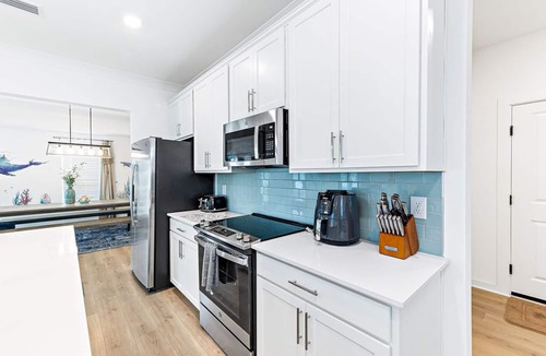 Orange Beach House | Beach Vacation for Big Families | Beach, Pool & Bay in Orange Beach