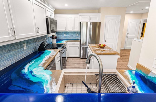 Southpointe House | Beachfront Retreat Loaded With Amenities Book Now!