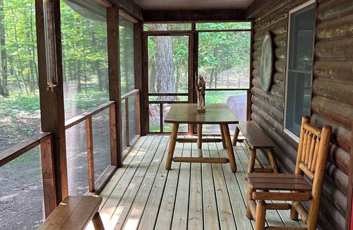 Barbeau Cabin | Bear's Den, A cozy 3-bedroom cabin in mature woods on Neebish Island with WiFi