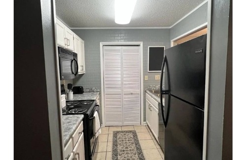 Huntsville Condo | Beautiful 1-Bedroom Condo with Sleeper Sofa