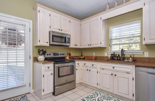Dadeville House | Beautiful 2 Story Water Front Home inside the Gates of Stillwater Resort!