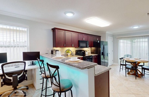 Pensacola House | Beautiful 3 bedroom home only 15 minutes from the beach! Convenient location to stores/restaurants.