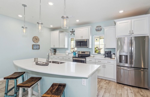 Ono Island House | Beautiful & Beachy! 3BR Townhome Lost Key Golf & Beach Club, Pools, Free Shuttle