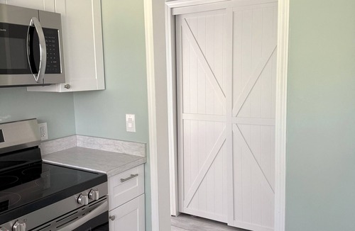Bath House | Beautiful, CLEAN Home Close to MSU and Downtown in a Safe Country Setting
