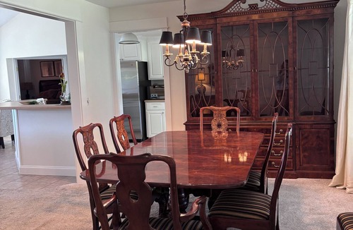 De Funiak Springs House | Beautiful lake front home in historic DeFuniak Springs!