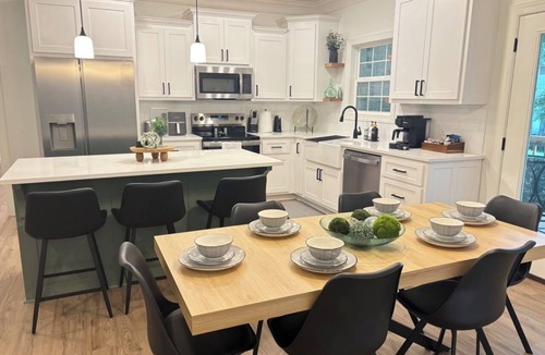 Muscle Shoals House | Beautiful New Construction Near Everything! Boating, Fishing and Golf, Oh Yeah!