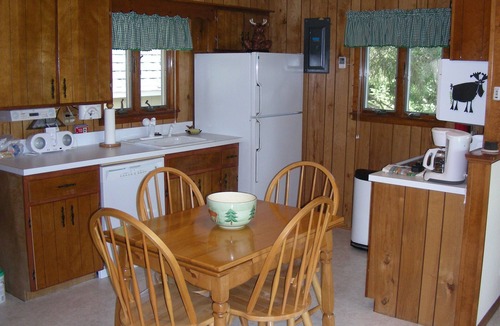 Mackinaw City Cottage | Beautiful Private Sandy Lake Michigan Beach Cottage -WiFi