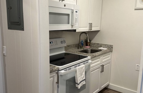 Gadsden Apartment | Beautiful Renovated Studio in Gadsden, AL