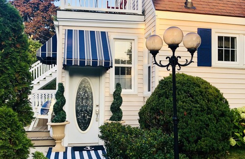 Frankfort Apartment | Beautiful Studio for weekend getaway! Best location ever!