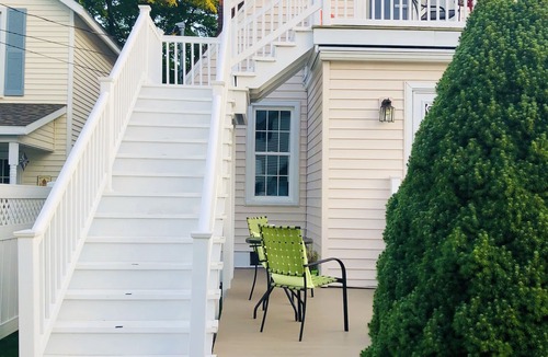 Frankfort Apartment | Beautiful Studio for weekend getaway! Best location ever!