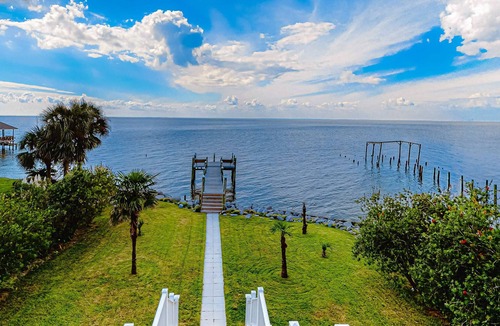 Fairhope House | Beautiful Water Front Home in Historic Fairhope