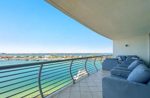 Orange Beach East Apartment | Bella Luna 902- 3bed3bath- Luxury At Your Fingertips- Amazing View of Ole River