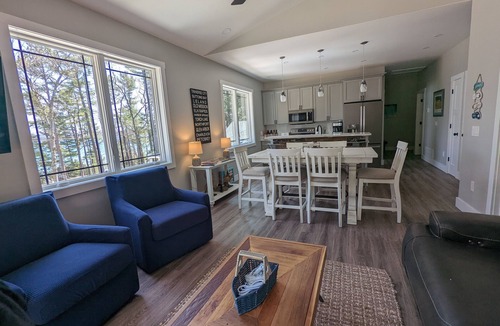 Glen Arbor House | Big Glen Lake Estate · Beach House + Main Home · Hot Tub · Sleeps 14