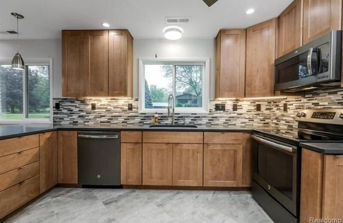 Bloomfield Hills House | Bloomfield Hills Modern, Luxurious Ranch, 1900 Sq Ft, 3 Bedroom/2.5 Bath + Patio