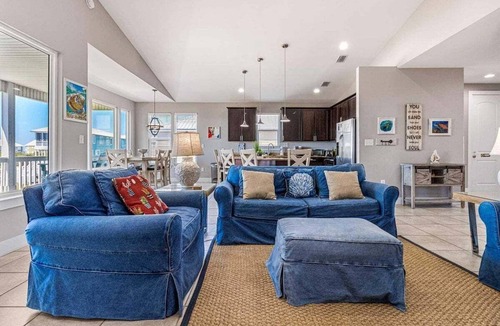 Morgantown House | Blue Pearl Gulf View 4BR/4Bath 2 Pools & Tennis/Pickle ball Courts by Prickett Properties