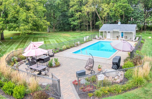 Marshall House | Book the Entire Estate: resort-style amenities at Villa on Verona in Marshall MI