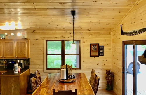 Wears Valley Cabin | Bowling , Corn Hole ,Video Games Pigeon Forge ! Game Room ,Hot Tub-Pool-Fishing
